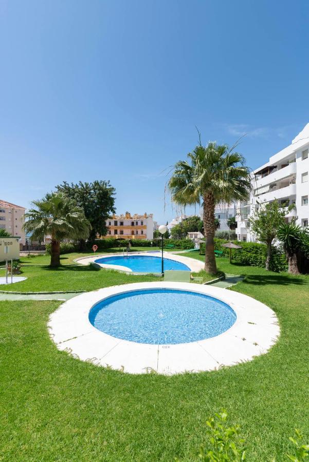 Central panoramic view seaside studio apartment Benalmádena Esterno foto