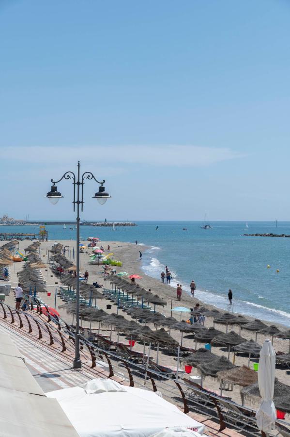 Central panoramic view seaside studio apartment Benalmádena Esterno foto