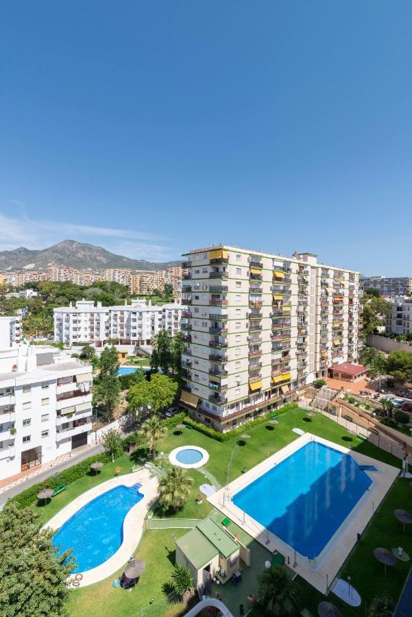 Central panoramic view seaside studio apartment Benalmádena Esterno foto